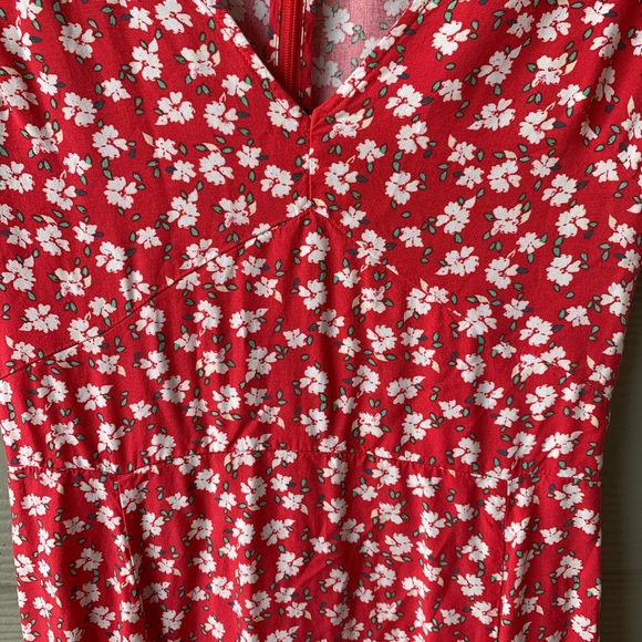 Floral Gap Fit & Flare Dress - Picture 4 of 7